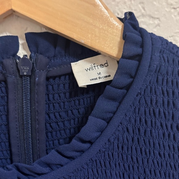 Aritzia Wilfred Rosalyn smocked midi dress - Picture 2 of 5